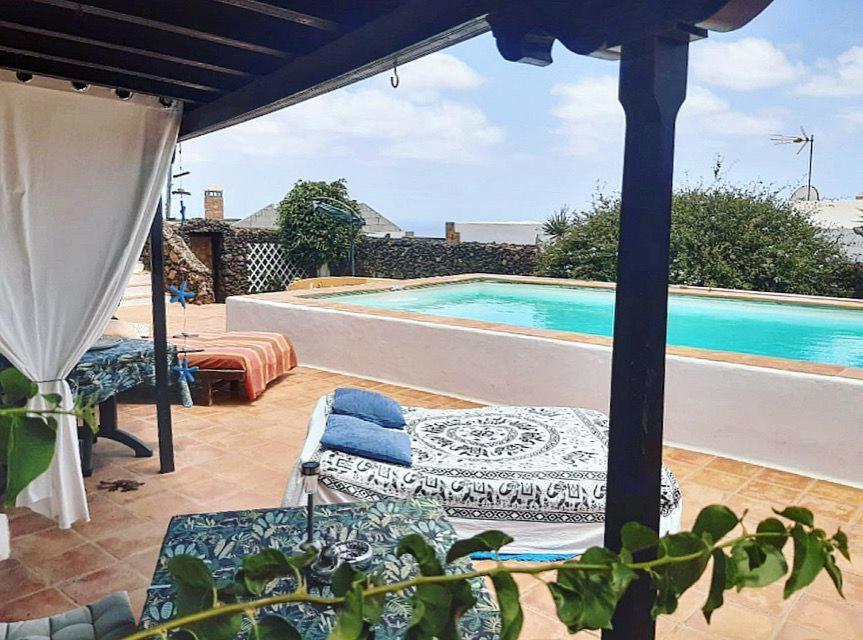 Tipica Lanzarote House Only Adults Bed and Breakfast Tías Εξωτερικό φωτογραφία