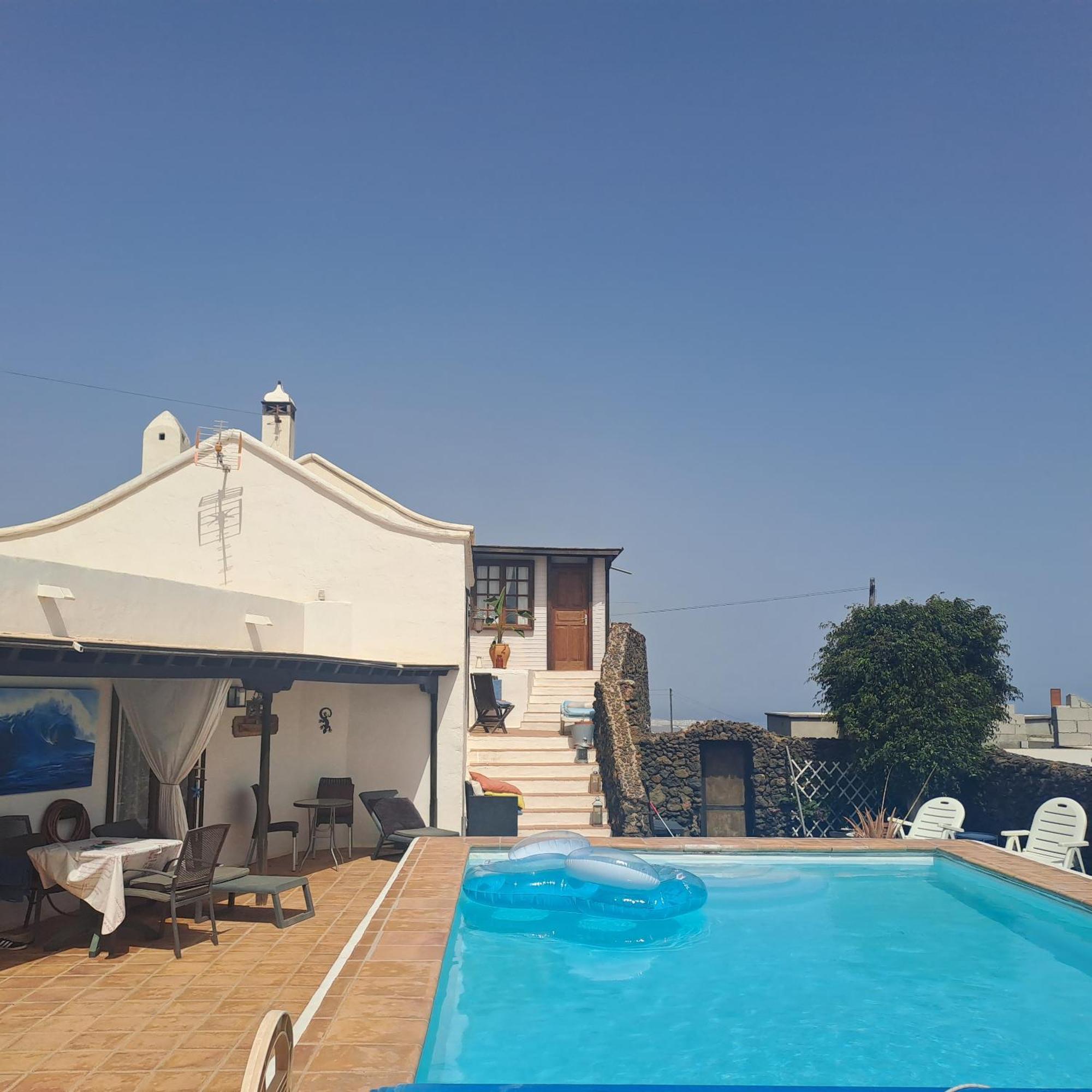Tipica Lanzarote House Only Adults Bed and Breakfast Tías Εξωτερικό φωτογραφία